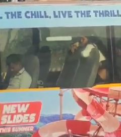 Viral Video 25- बस में ही पेला पेली शुरू कर दिया